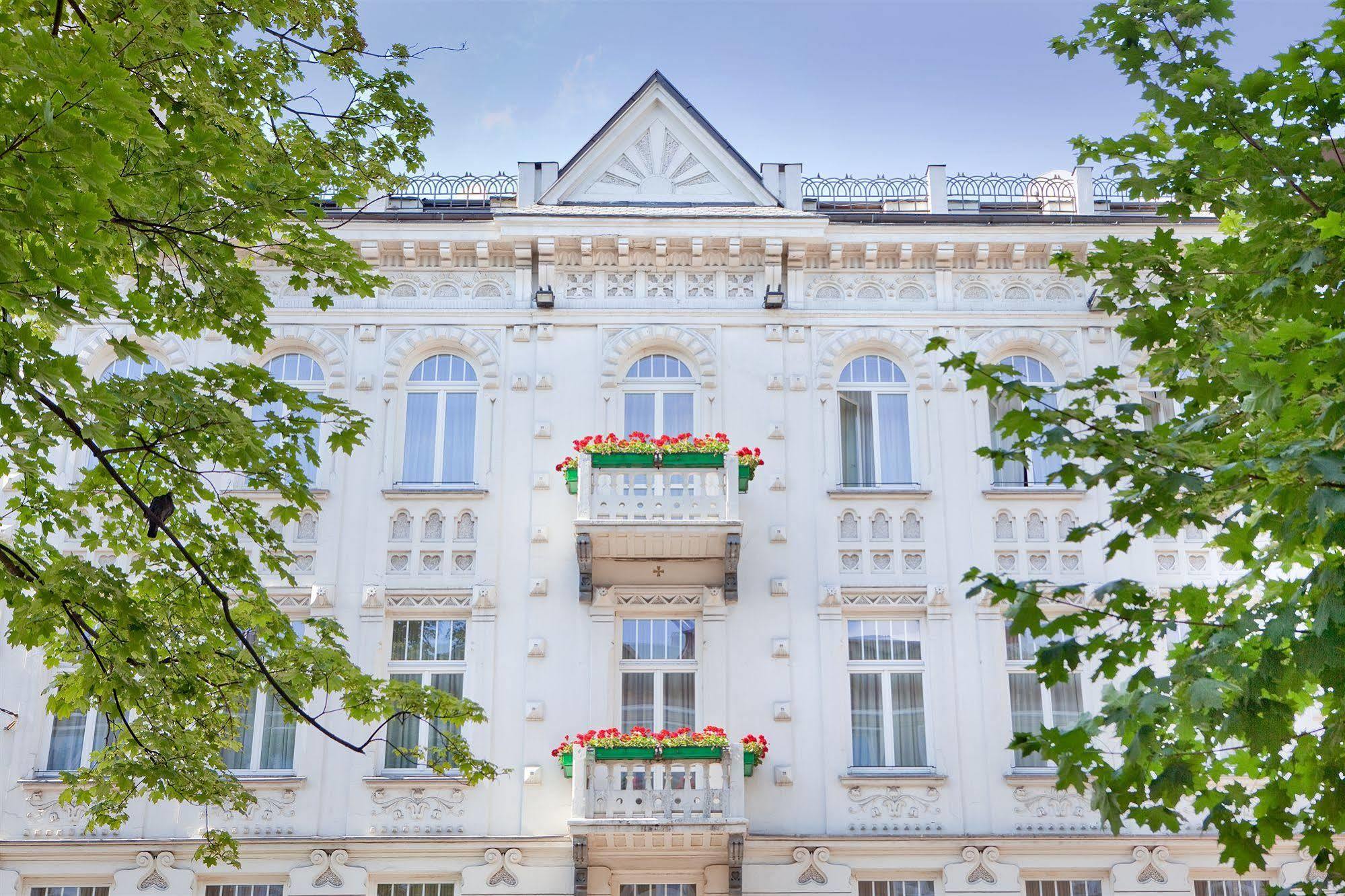 Residence St. Andrew'S Palace Varsóvia Exterior foto
